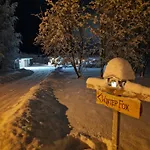 Peaceful Winter Fox 아파트