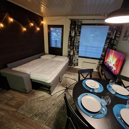 아파트 Peaceful Winter Fox 로바니에미